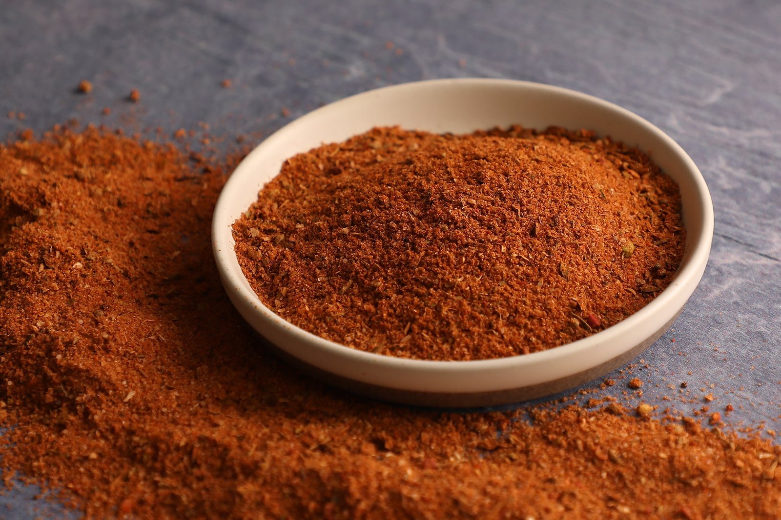 Kahun baharatlı patates ve tavuk parçaları